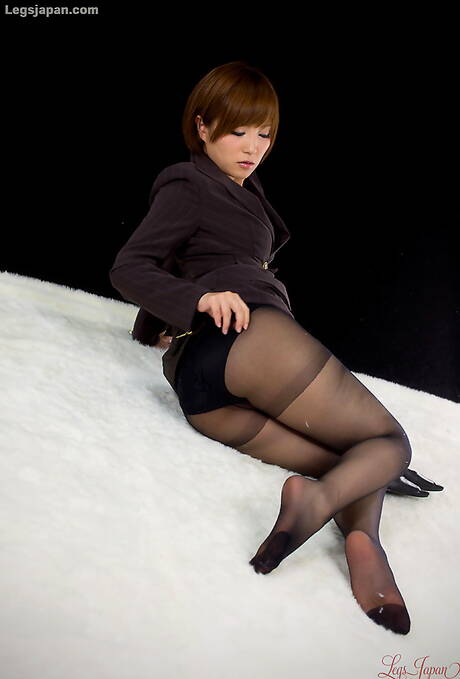 Legs Japan pleased to share with you a free photo gallery with Oshiro Kaede xxx gallery 237920