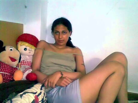 Fuck My Indian GF offers a free pic gallery with Indian Babe xxx gallery 220421